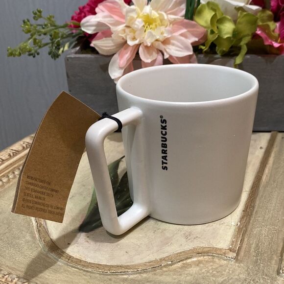 Starbucks Sign Language Coffee Brings Us Together ASL Mug Jena Floyd 2019 NWT - Picture 4 of 11